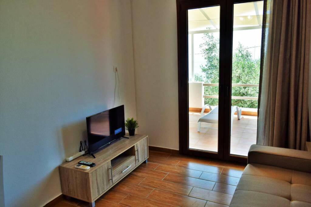 Meltemi Appartment ปาติติริ ภายนอก รูปภาพ